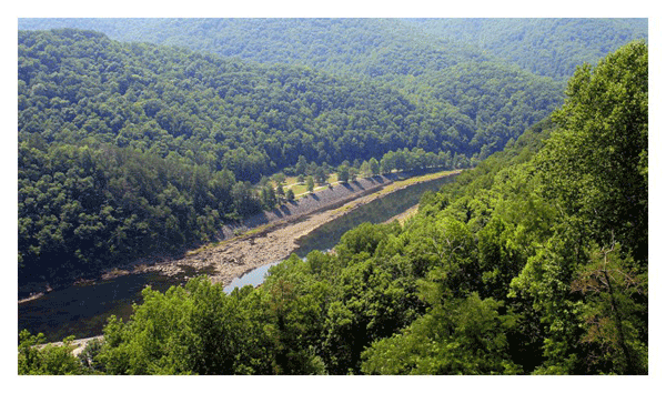 Campgrounds with resort amenities on the Little Tennessee River