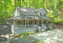 secluded wooded setting only minutes to area attractions