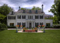 Elgance and European style are featured in this Hendersonville Bed and Breakfast